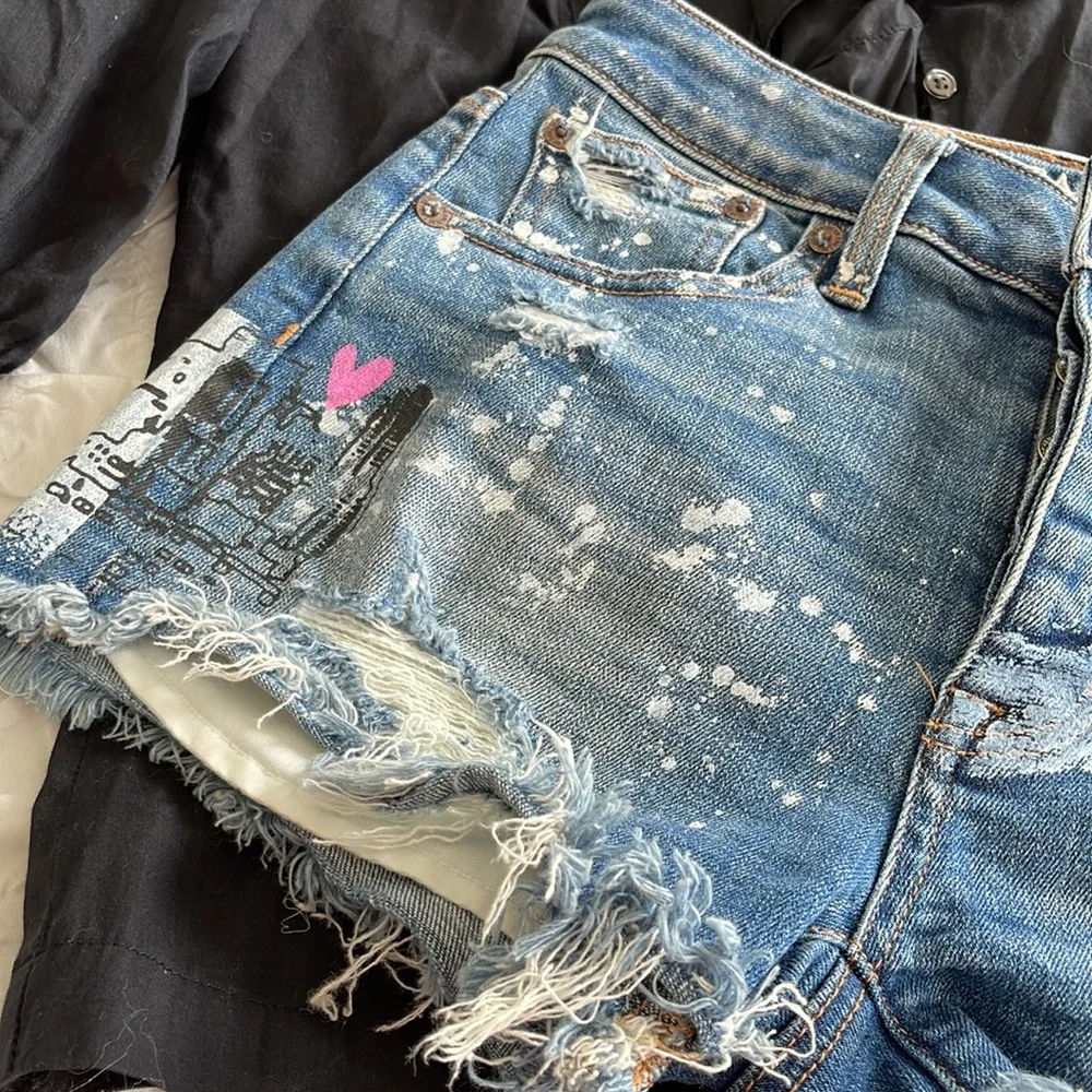 American Eagle Outfitters Distressed Jean Shorts - Picture 4 of 11